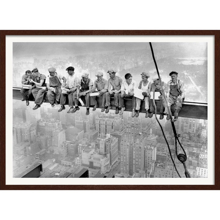 Lunch Atop A Skyscraper | Usa A3 297 X 420Mm 11.7 16.5 Inches / Framed Print - Dark Oak Timber Art